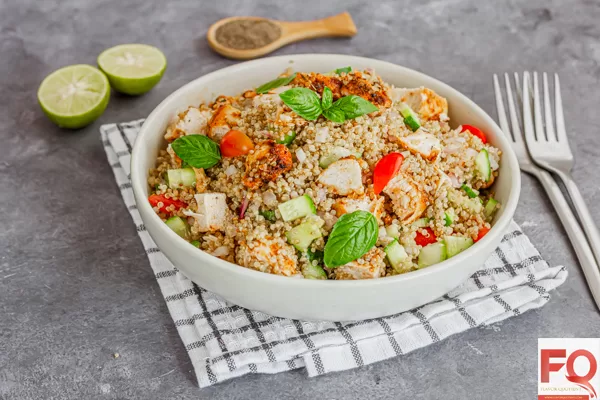 12-quinoa salad with chicken