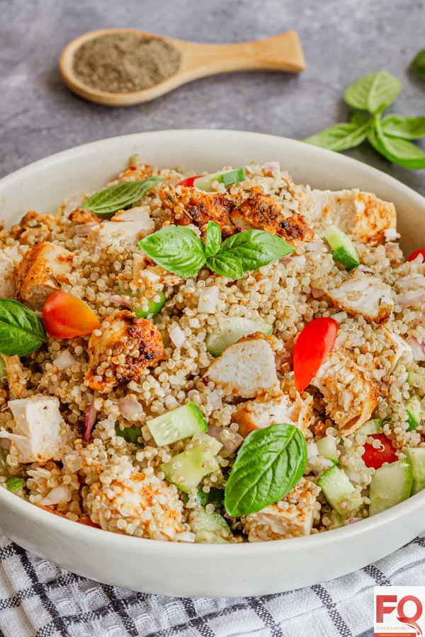 3-quinoa salad with chicken