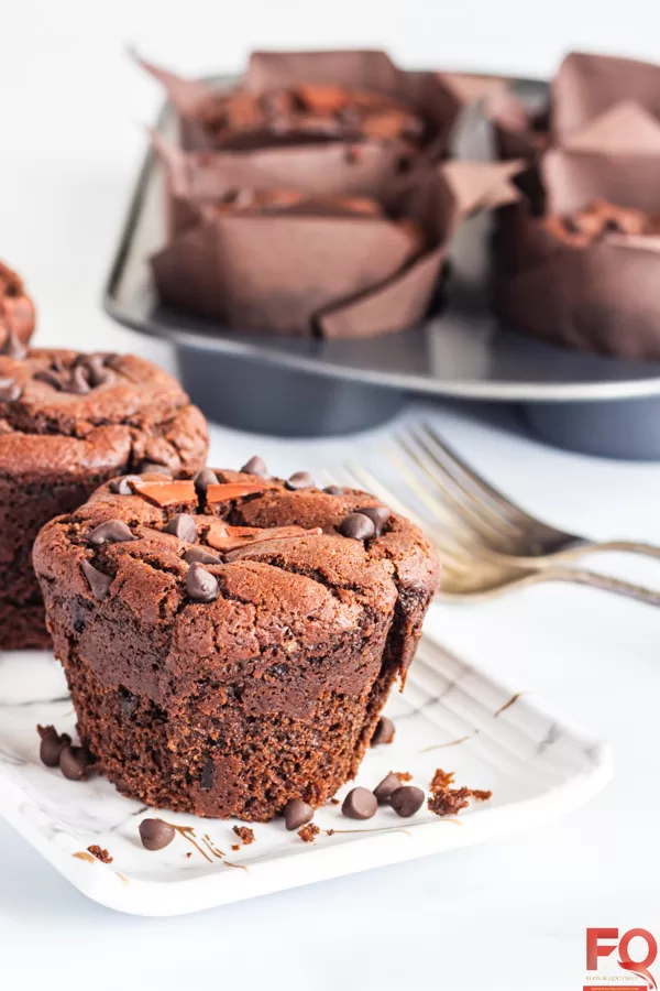 12-eggless chocolate muffins