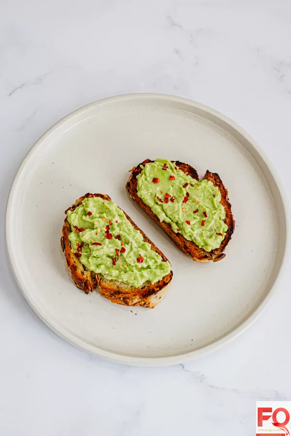 3-Avocado toast with eggs