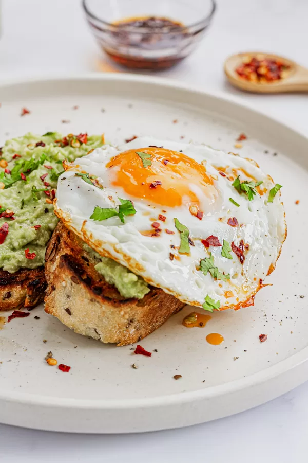 5-Avocado toast with eggs
