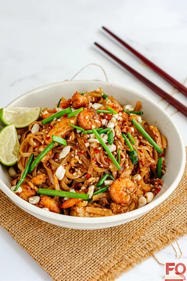 8-Prawn Pad Thai Noodles