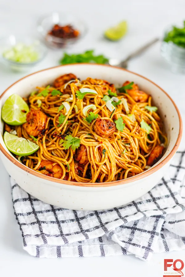 12-shrimp noodles in chilli oil